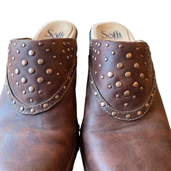 Sofft Clogs Mules Size 6.5 Brown Leather Studded Heels Comfort Slip On Boho - Picture 4 of 6